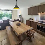 2 Bedroom In St-laurent-de-la-carbr 펜션 Saint-Laurent-de-la-Cabrerisse