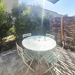 펜션 2 Bedroom In St-laurent-de-la-carbr Saint-Laurent-de-la-Cabrerisse