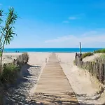 2 Bedroom In St-laurent-de-la-carbr *