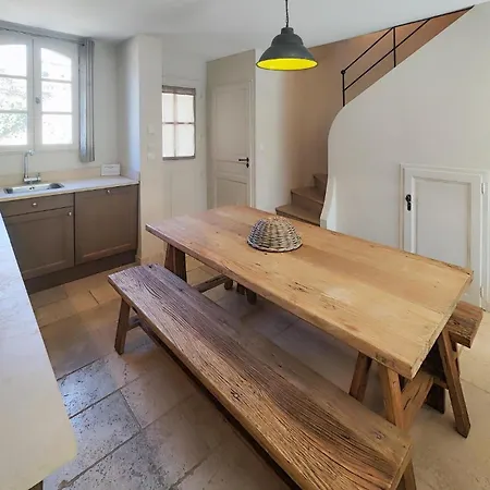 Nice Home In St-Laurent-De-La-Carbr With Wifi *
